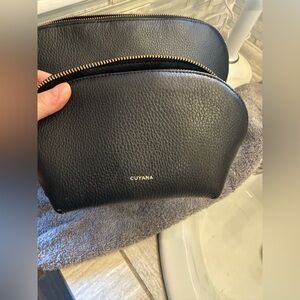 Cuyana Black Pebbled Leather Cosmetic Pouch with Gold Hardware